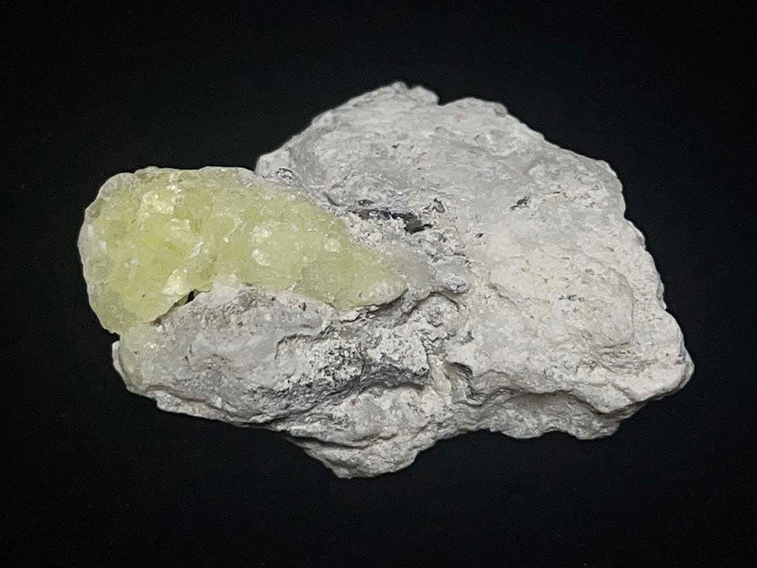 パキスタン産イエローブルーサイト/Brucite (水滑石)