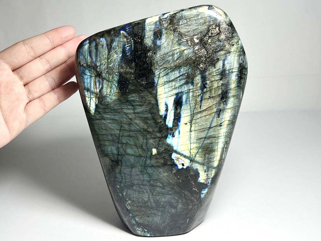 マダガスカル産ラブラドライト ポリッシュ