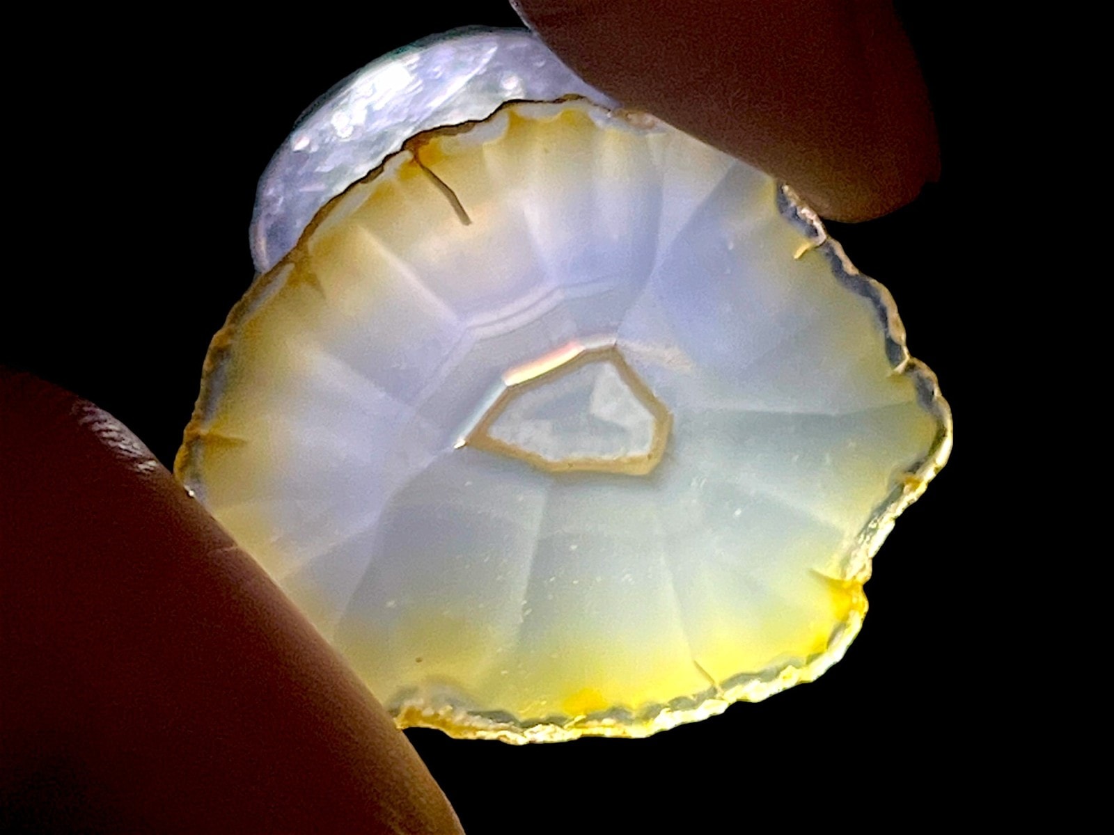 インドネシア産 イリスアゲート スライス(ミニ) /Iris Agate