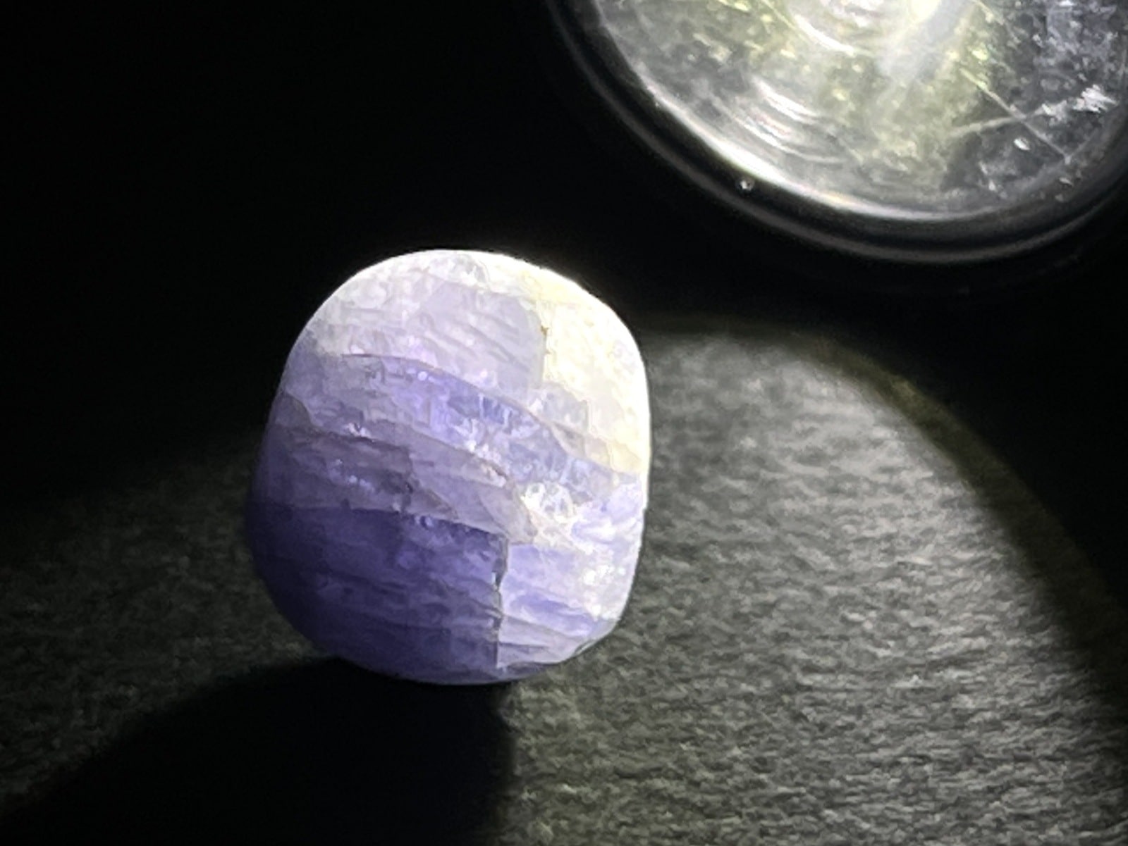 タンザニア産 タンザナイトタンブル  ( 灰簾石 )/ Tanzanite