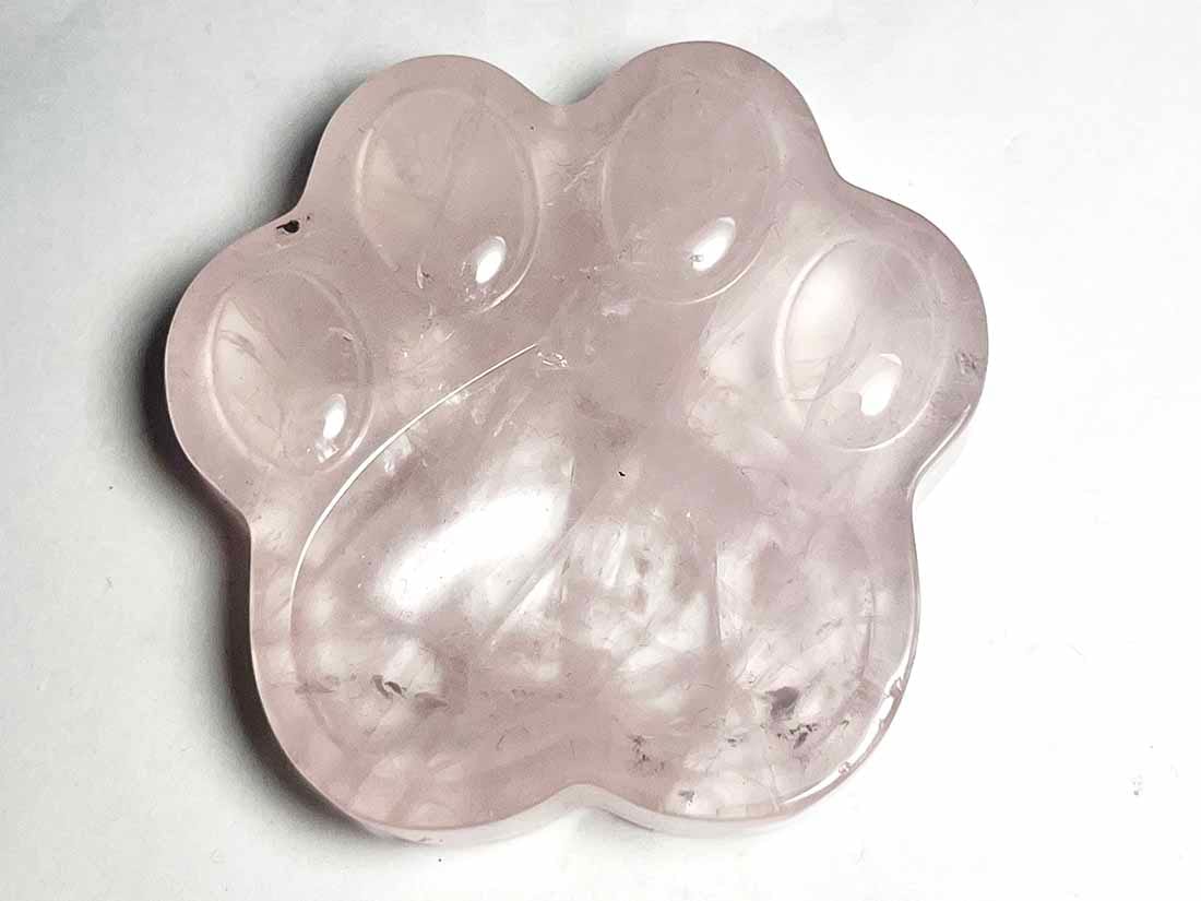 マダガスカル産　ローズクォーツ 肉球凸型小皿