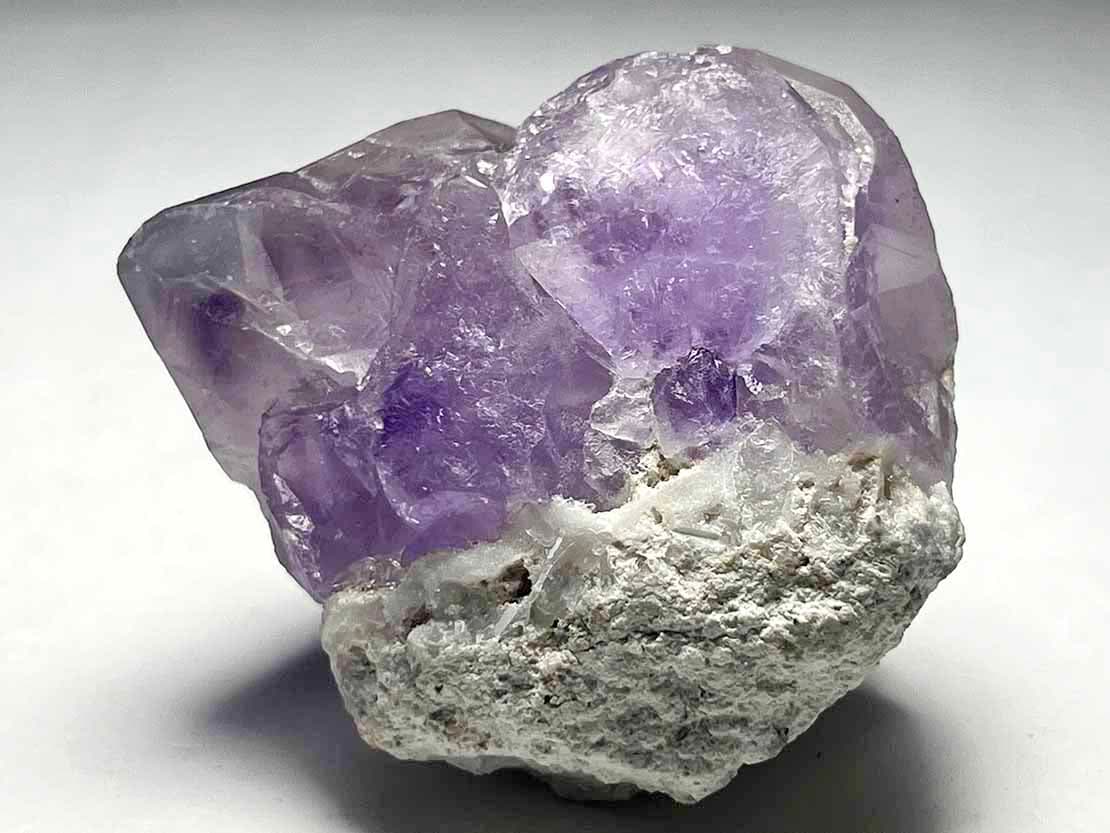 レア！モロッコ産 ファントム＆ アワーグラスアメジスト 母岩付き