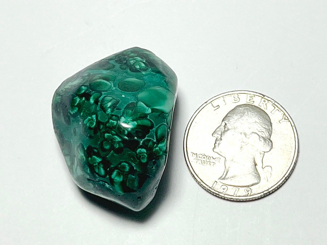 高品質　マラカイト　パーム　握り石 Malachite 天然石 コンゴ産 マラカイト 原石07◇Malachite ◇天然石・鉱物・パワーストーン