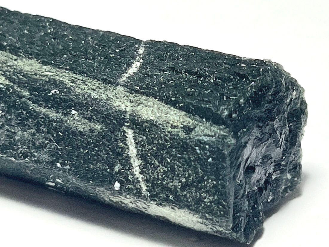 内モンゴル産 グリーンクォーツ ( ヘデンバーガイト・アクチノライト in クォーツ) / Hedenbergite ・ Actinolite in Quartz