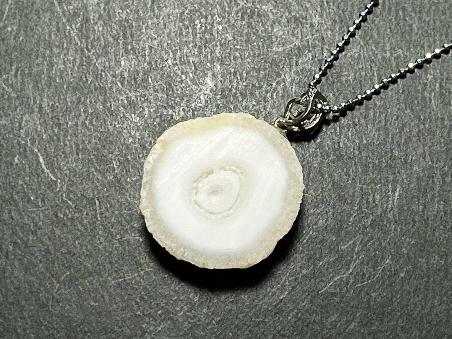 ペンダントトップ ソーラークォーツ