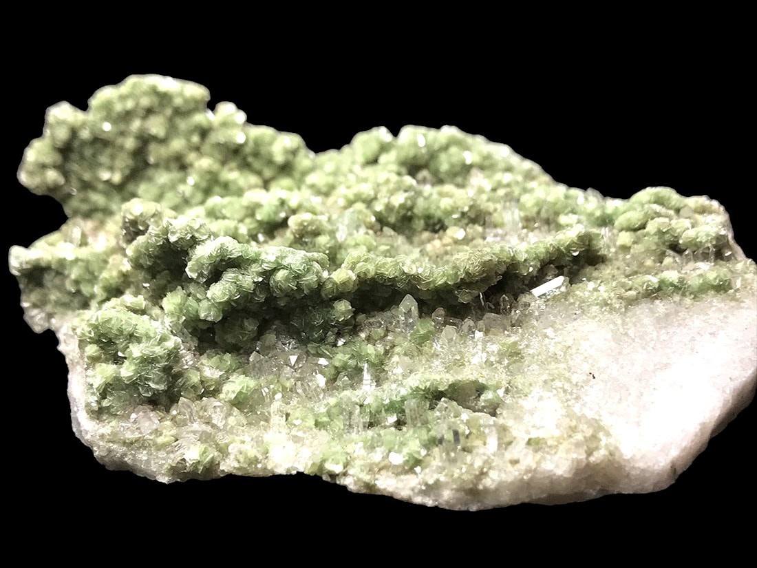 レア！ ペルー産 フックサイト with 水晶 クラスター