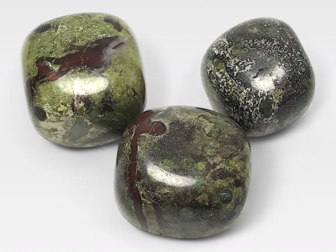南アフリカ産 ドラゴンブラッドジャスパー (龍血碧玉) タンブル 3個セット /Dragon Blood Stone