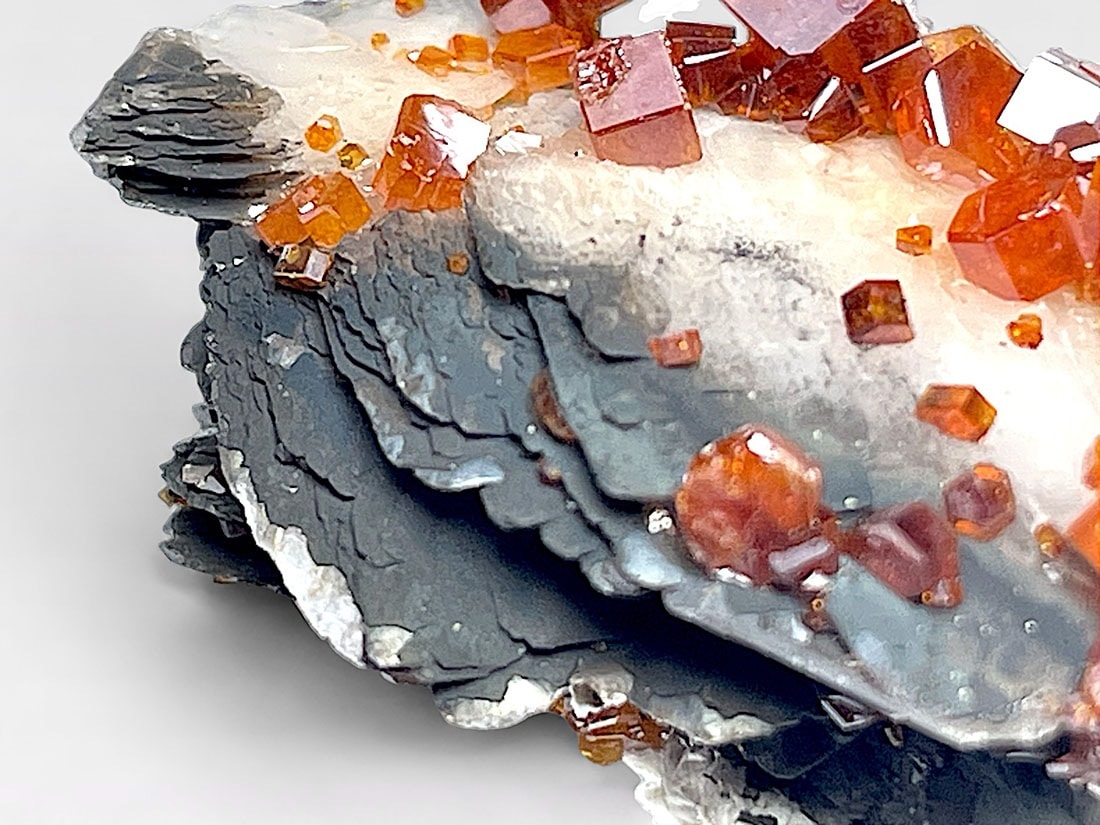 モロッコ産 バナジナイト