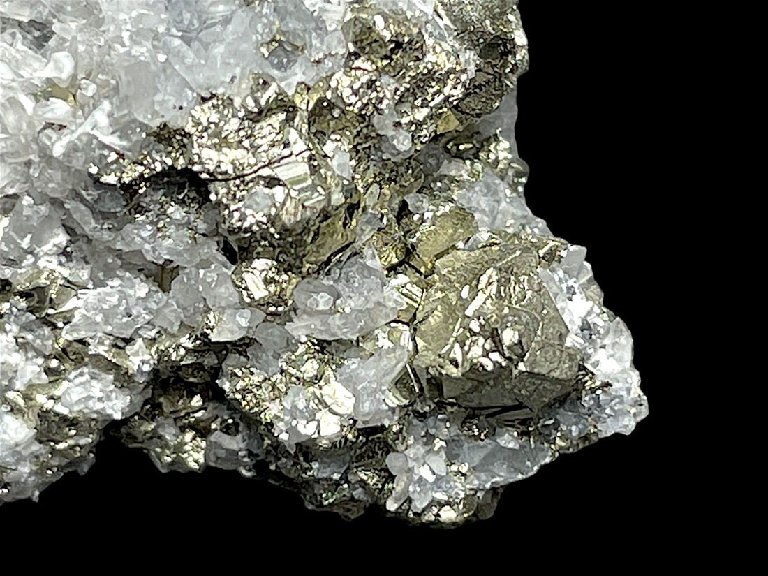 超レア！ ペルー産 八面体 パイライト / 水晶 クラスター