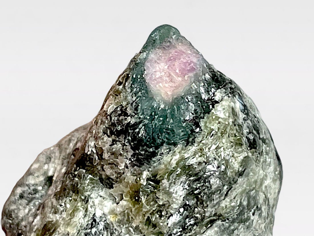 インド産 ルビー イン フックサイト ラフ / Ruby in Fuchsite