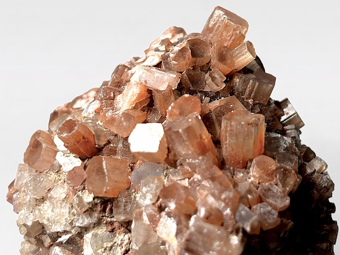 モロッコ産アラゴナイト/Aragonite (霰石)