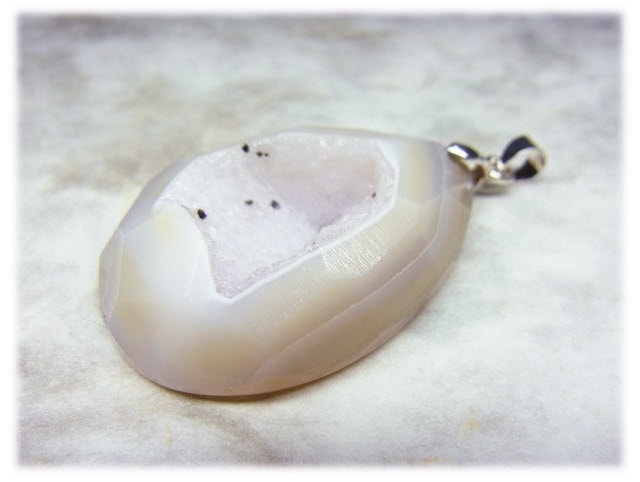 カルセドニーペンダントトップ