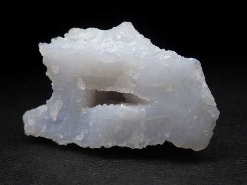 マラウイ産ブルーレースアゲート