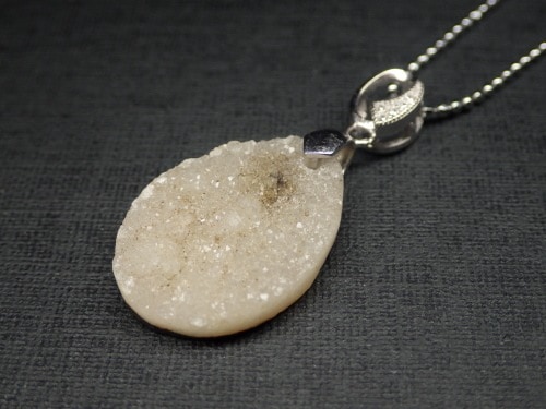 カルセドニーペンダントトップ