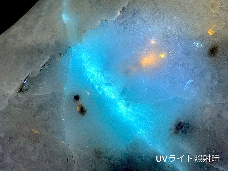 ❤　糸魚川産青翡翠 　　　　 15.5カラット ✨✨ ❤ 糸魚川産青翡翠 15.5カラット ✨✨ 糸魚川翡翠 青翡翠 水色