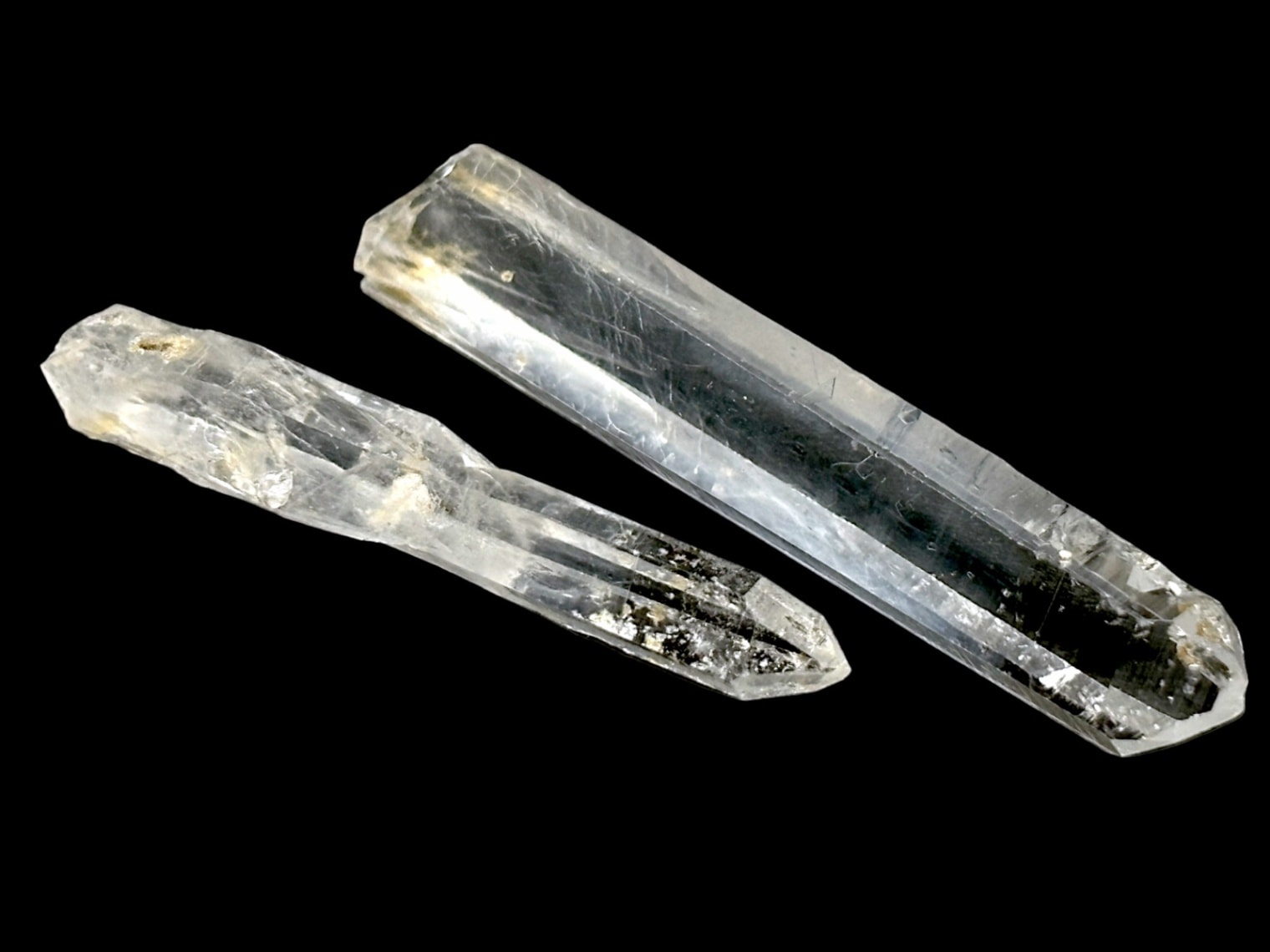 コロンビア産 水晶 ポイント ２本セット