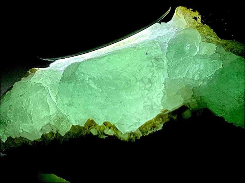 湖南省産フローライト with パイライト & マーカサイト