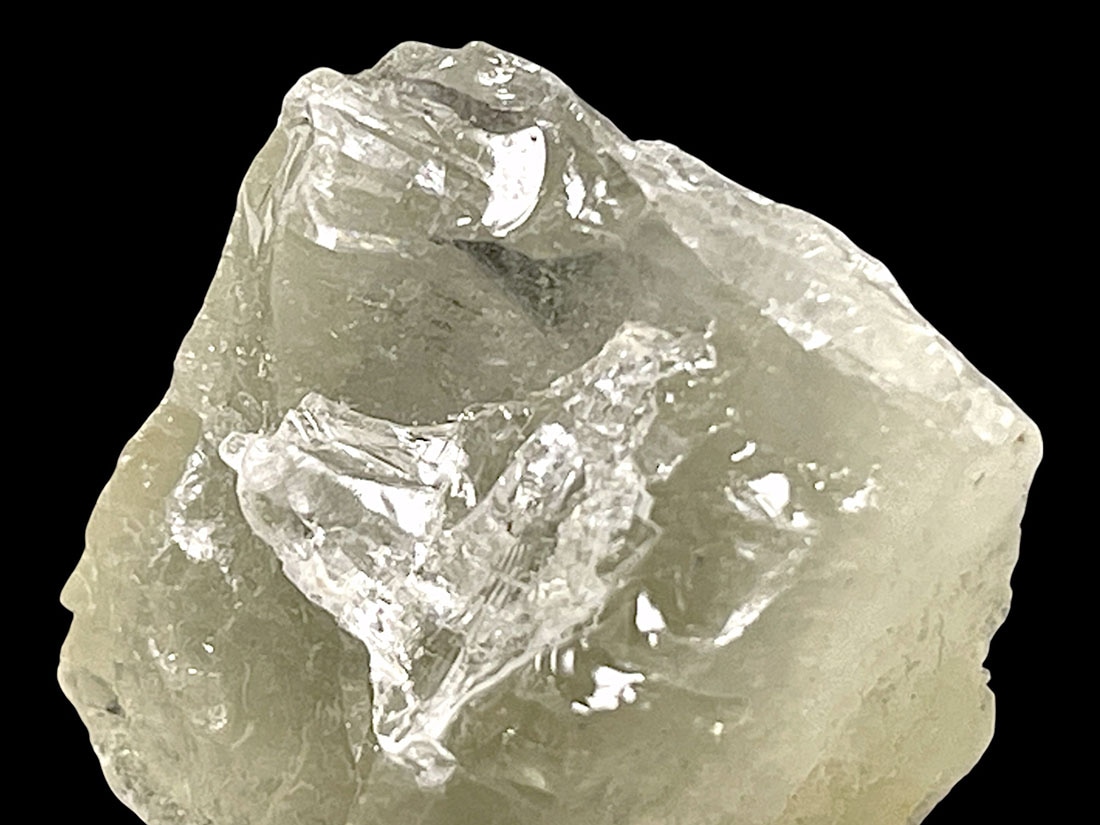 ブラジル産 トリフェーン (スポジューメン/リチア輝石) / spodumene