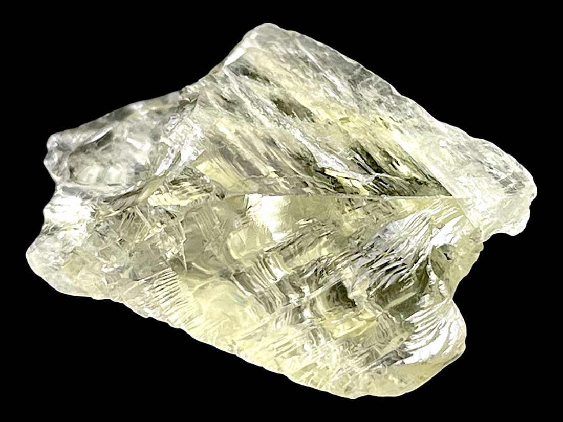 ブラジル産 トリフェーン (スポジューメン/リチア輝石) / spodumene