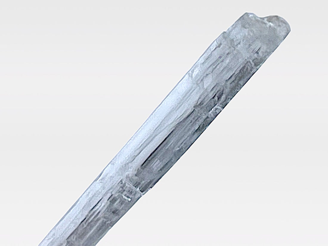 パキスタン産 アクアマリン 柱状結晶