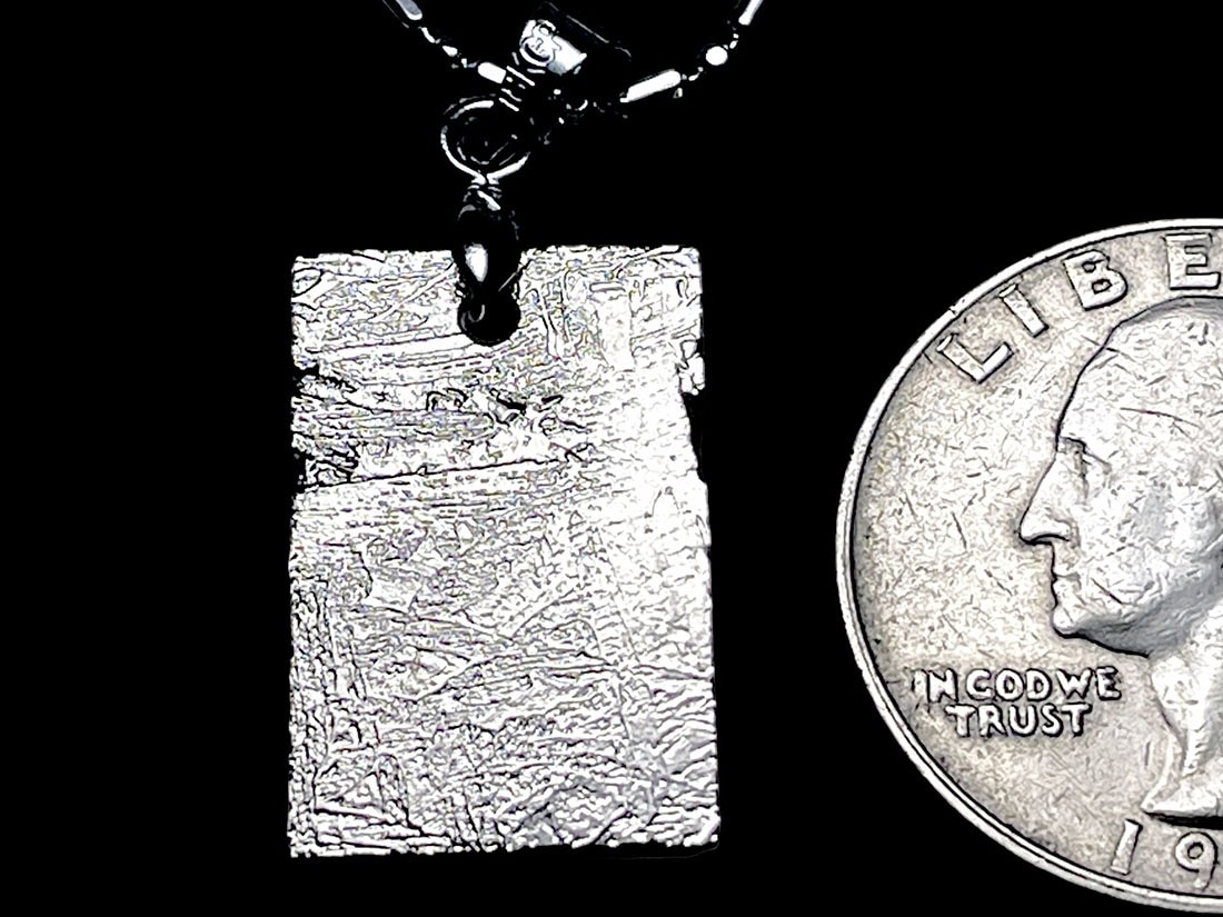 ギベオン隕石 (4.8g) ペンダントトップ / Gibeon Meteorite