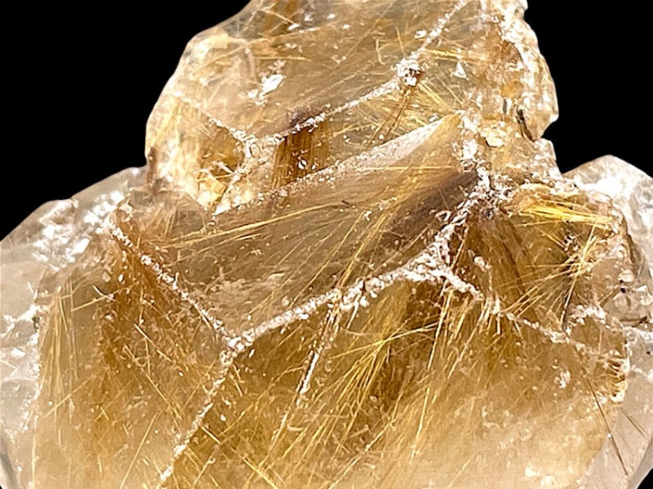 ルチル(金紅石)