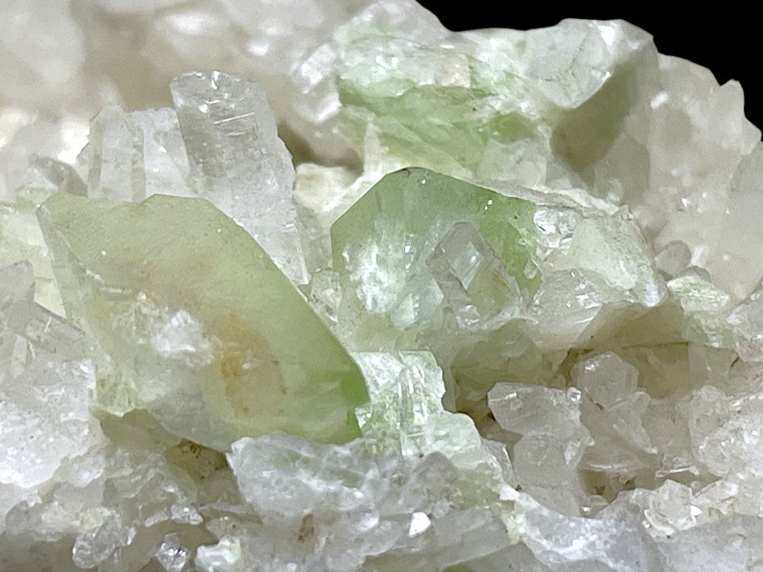 ペルー産　Augelite on Quartz 共生標本 ペルー産 Augelite(アウゲライト)・Quartz – 天然石ハッピーギフト