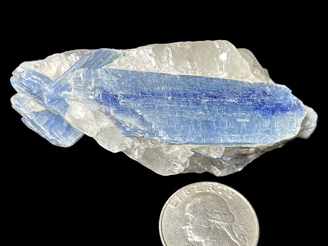 ブラジル産 カイヤナイト