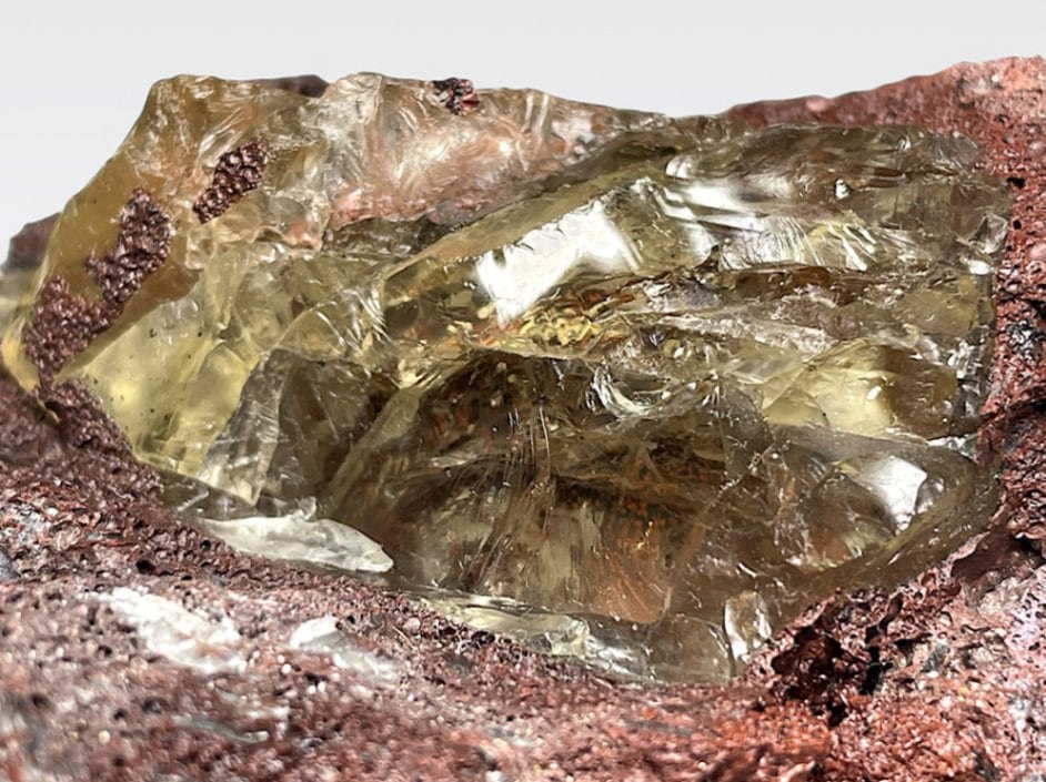 オレゴンサンストーン (ゴールデンラブラドライト)