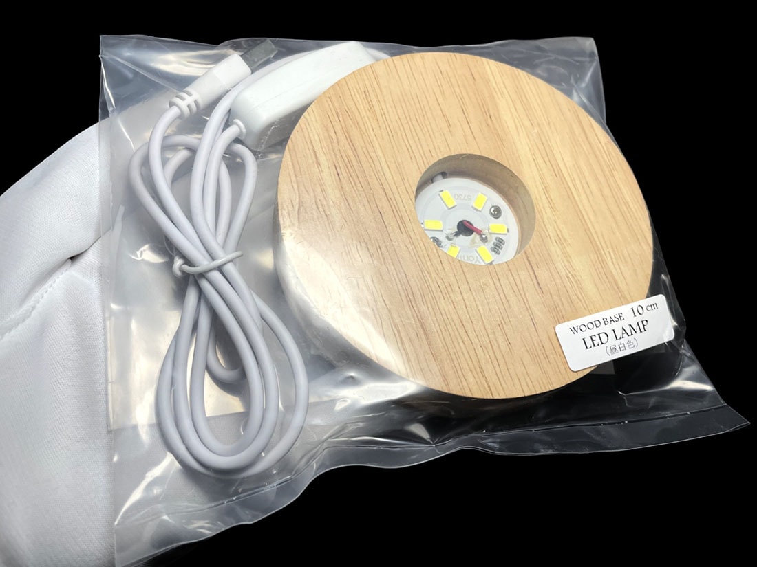 LEDライト付き木製台座 Mサイズ 昼白色　アソート