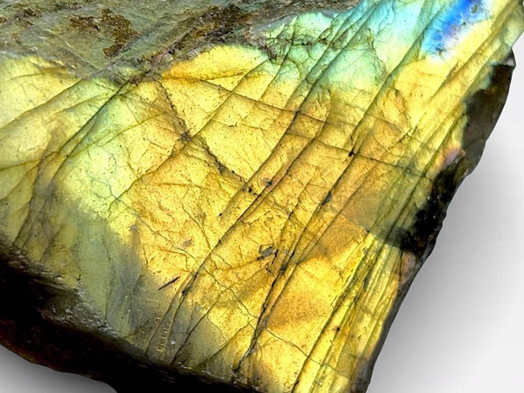 マダガスカル産ラブラドライト 一面磨き