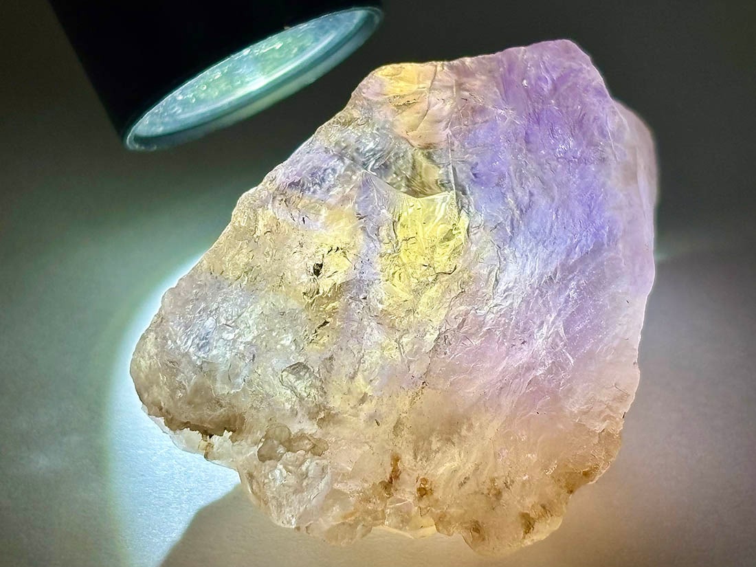 ボリビア産 アメトリン ラフ