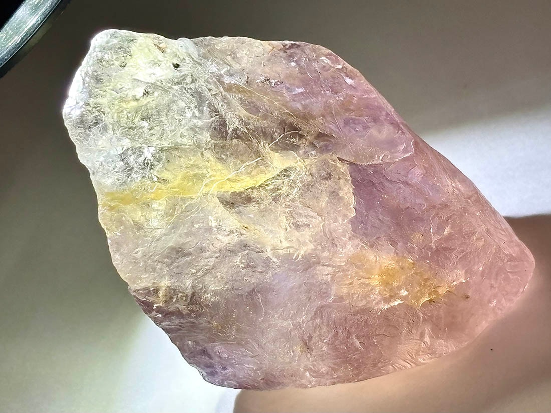 ボリビア産 アメトリン ラフ