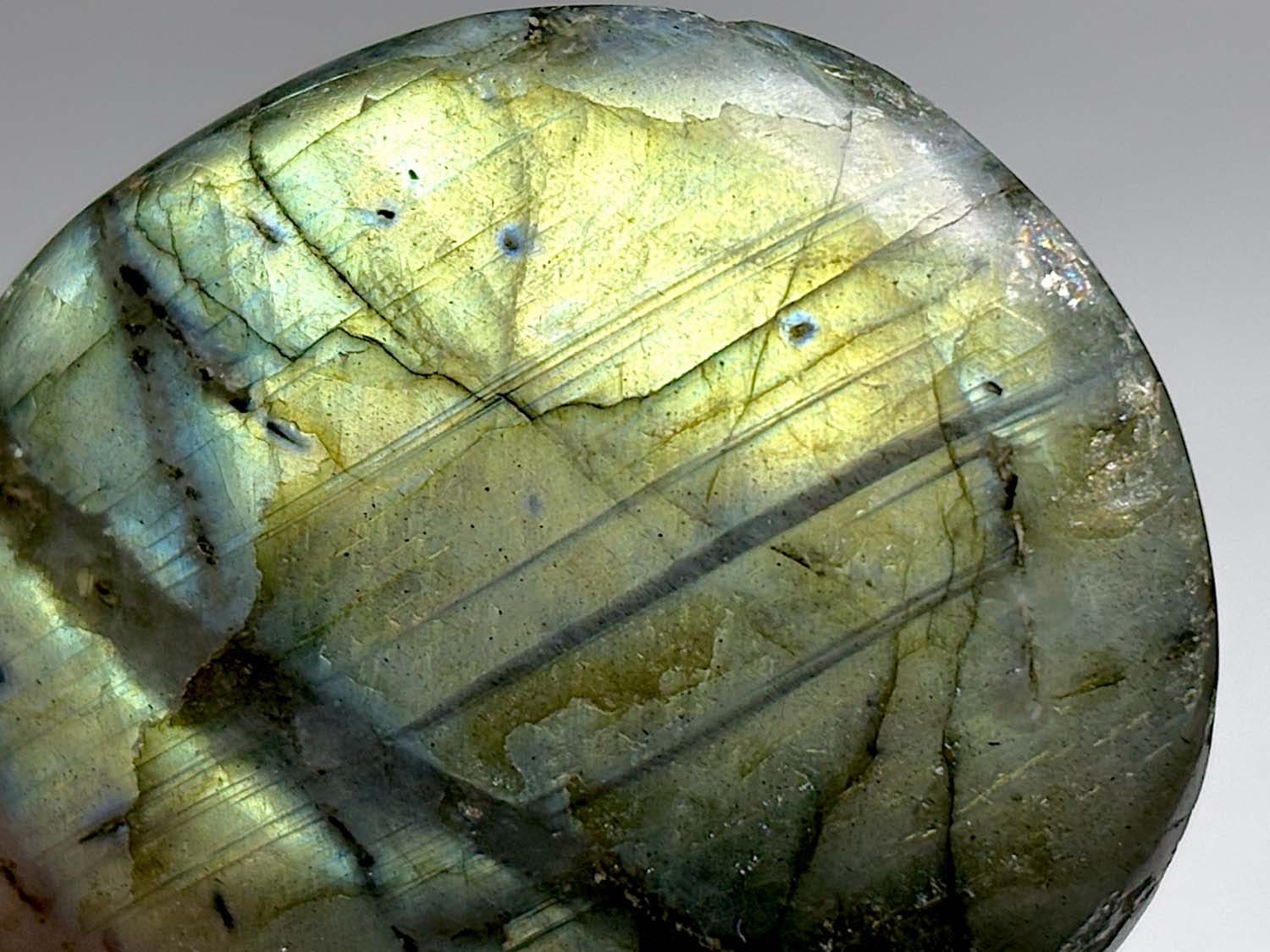 マダガスカル産 ラブラドライト タンブル 