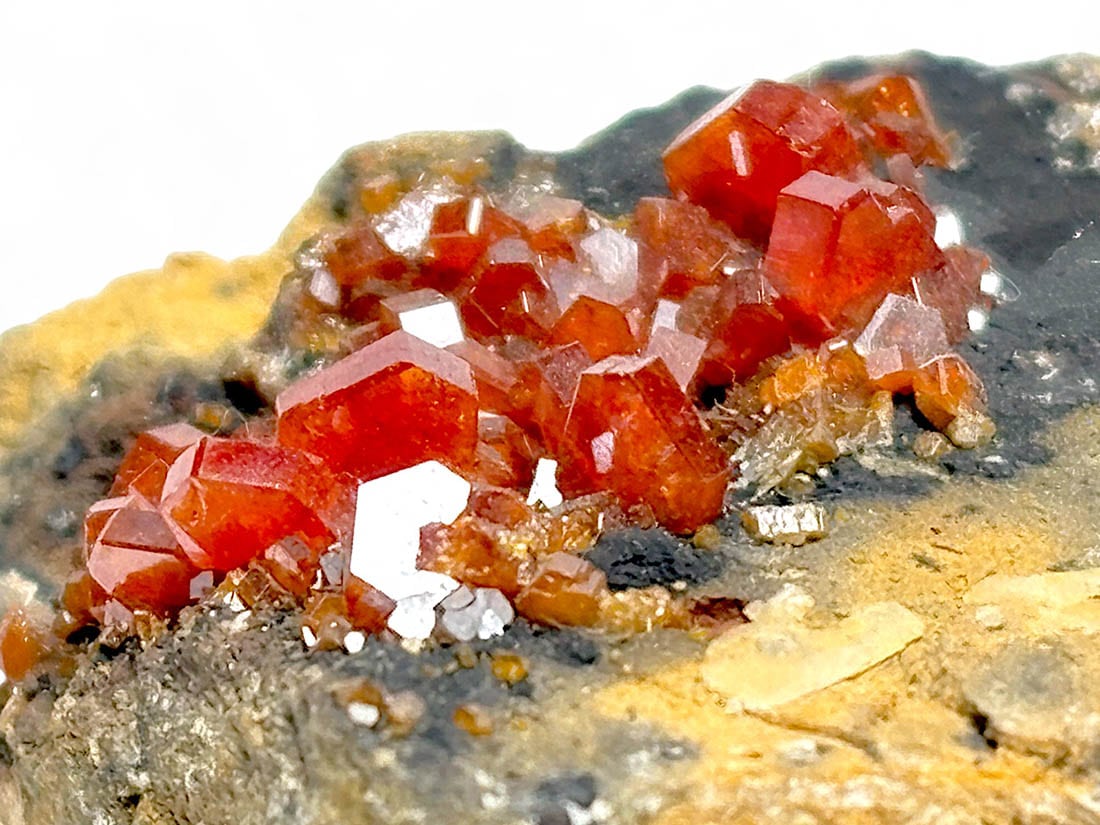 モロッコ産 バナジナイト