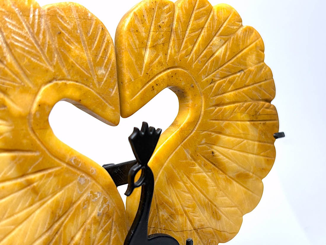 天然石彫刻 ウイングストーン (孔雀)