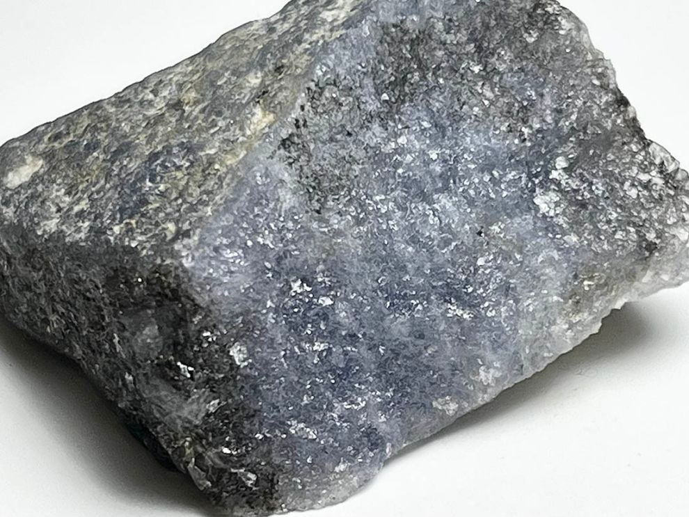 インド産 アイオライト / Iolite ( 菫青石 )