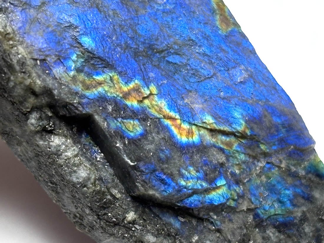 フィンランド・ユレマー産 スペクトロライト / Spectrolite