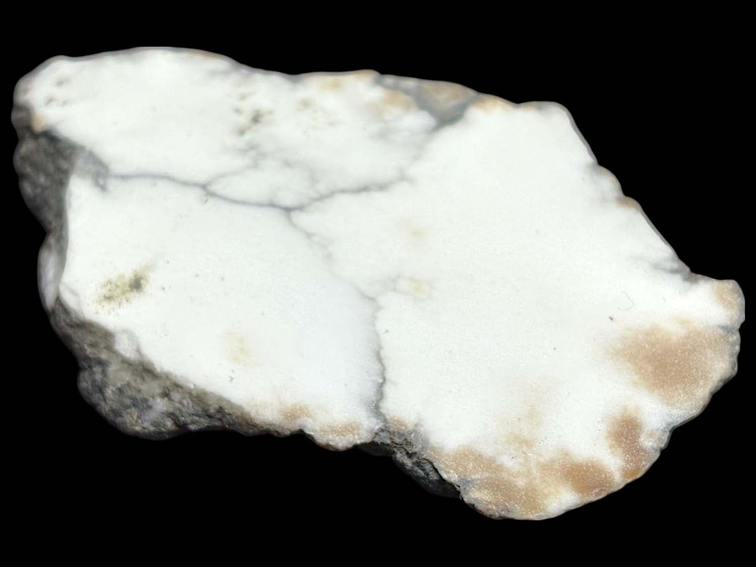 カリフォルニア州産ハウライト/Howlite (ハウ石)