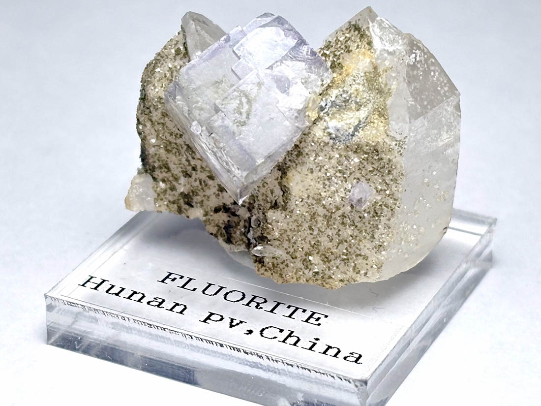 湖南省産 クリアフローライト ( 蛍石 ) / Fluorite