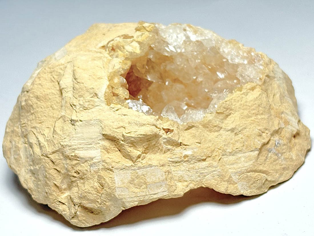 モロッコ産 カルサイト ジオード / Calcite Geode ( 方解石 )
