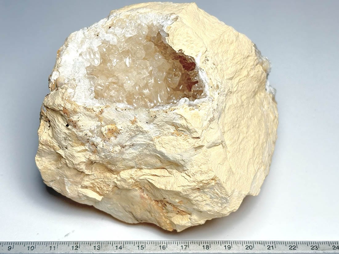 モロッコ産 カルサイト ジオード / Calcite Geode ( 方解石 )