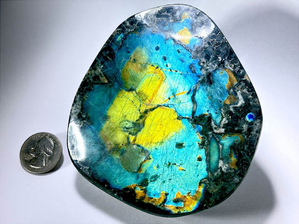 フィンランド・ユレマー産 スペクトロライト / Spectrolite