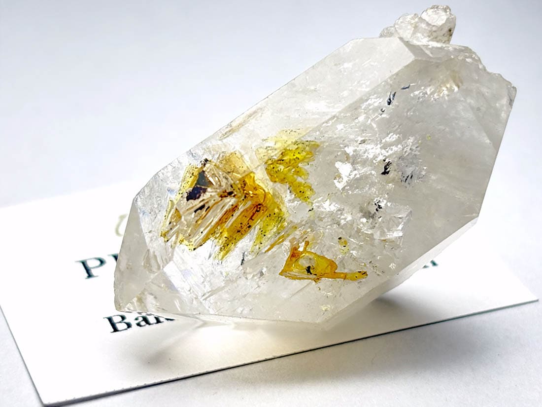 (蛍光) パキスタン産 石油入り水晶 / Petroleum in Quartz
