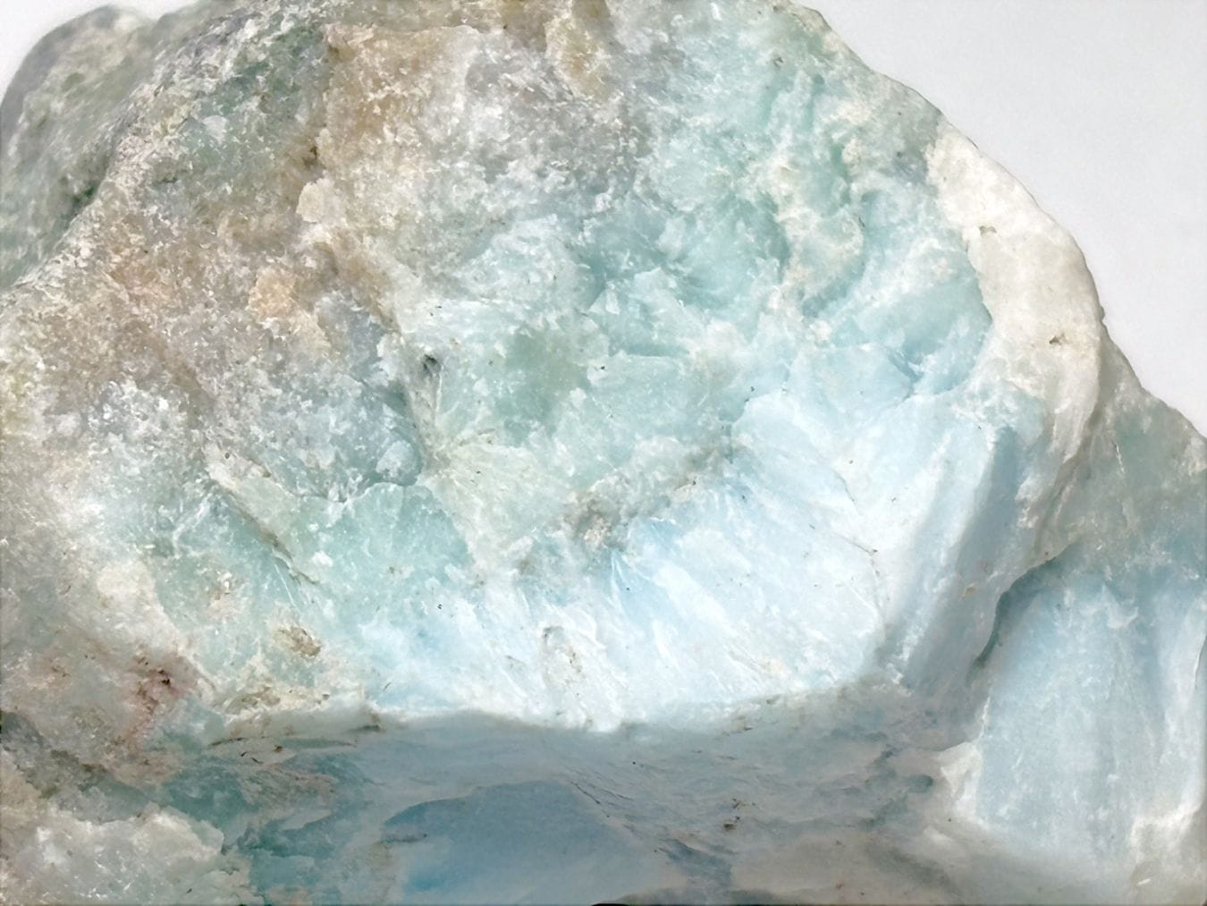 ドミニカ共和国産 ラリマー(ソーダ珪灰石)/Larimar