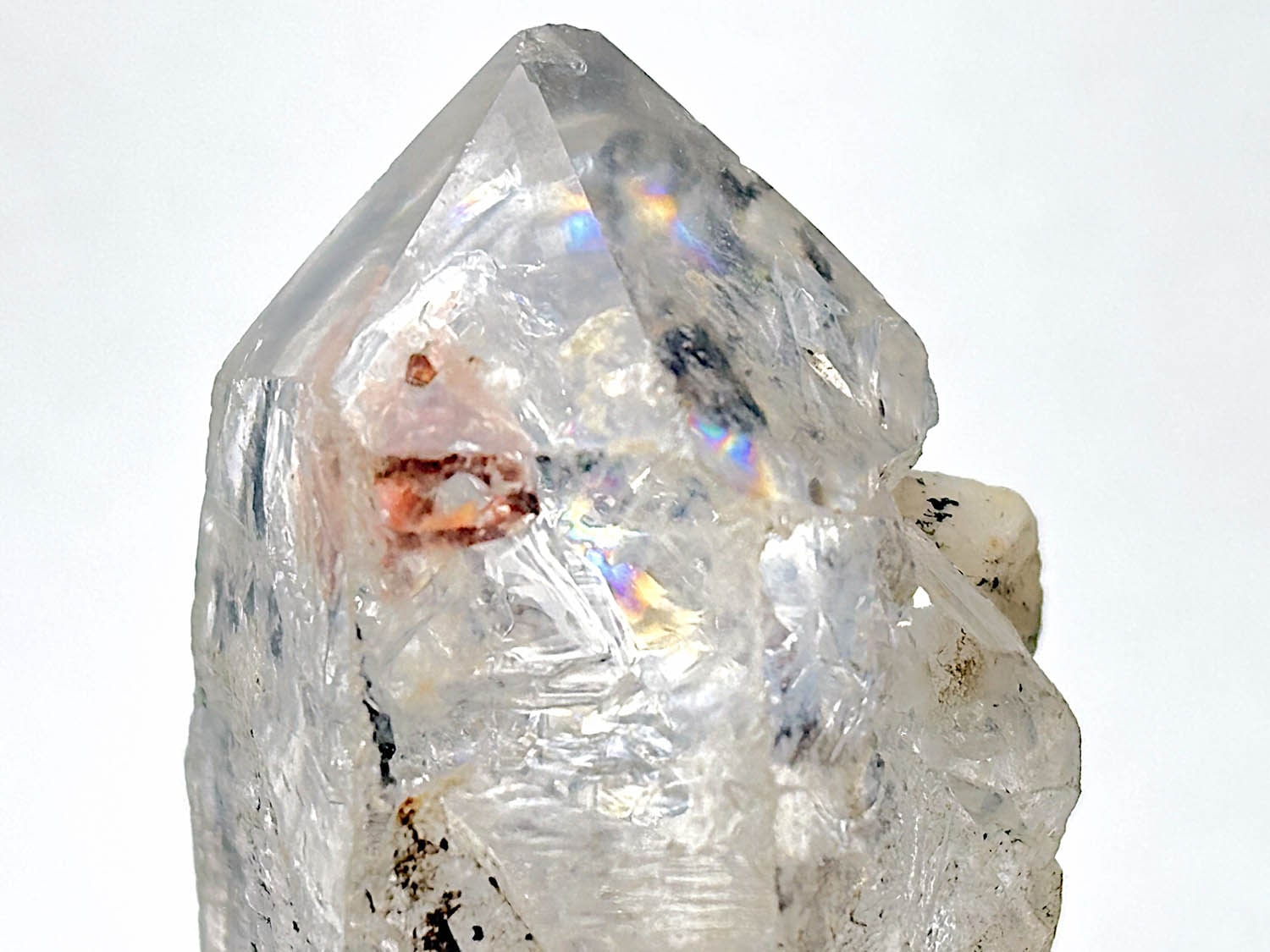 マダガスカル産 ラテライトinクォーツ ( 紅土入り水晶 )/ Inclusion Laterite Quartz