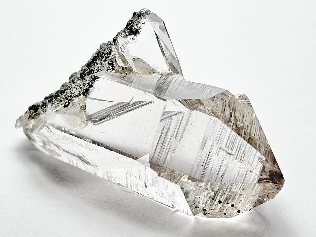 インド マニハール産 ヒマラヤ水晶 (貫入水晶/アナテース・クローライト共生/キー/ゲートウェイ)/ Himalayan Quartz Crystal