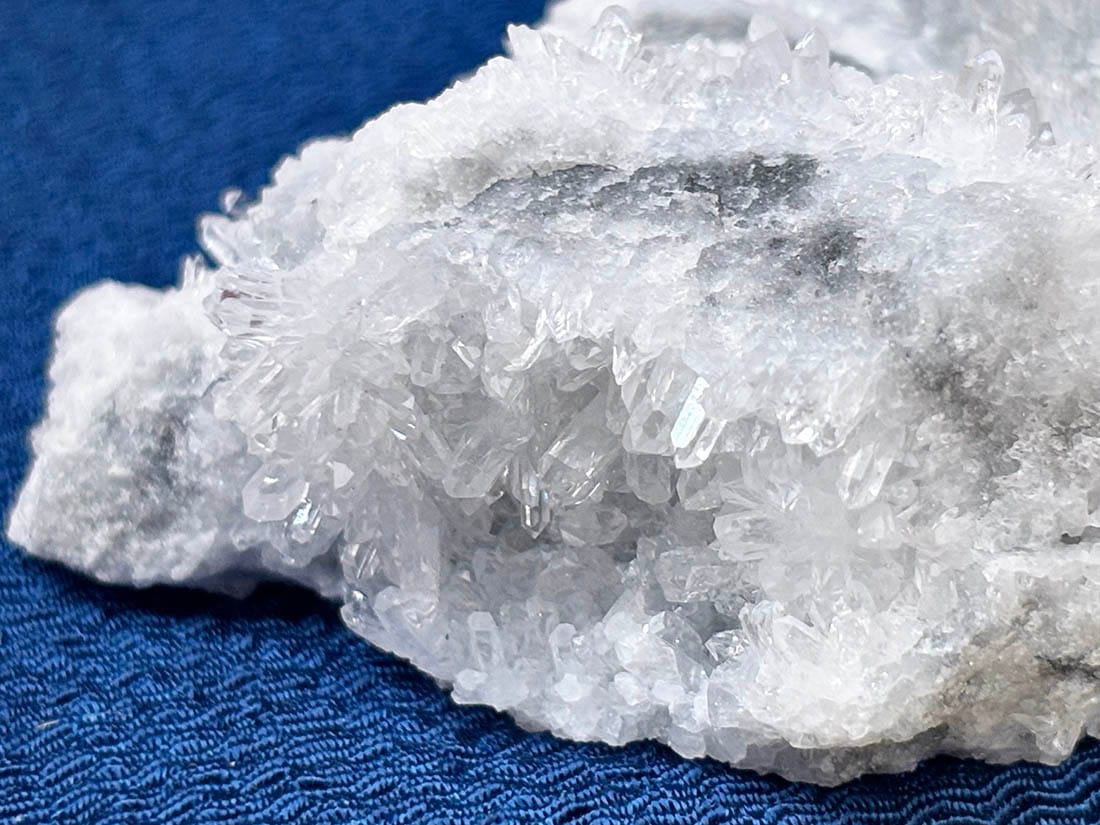 福島県南会津【蛍鉱山産】 高品質水晶クラスター (蛍石共生) / Quartz Cluster with Fluorite