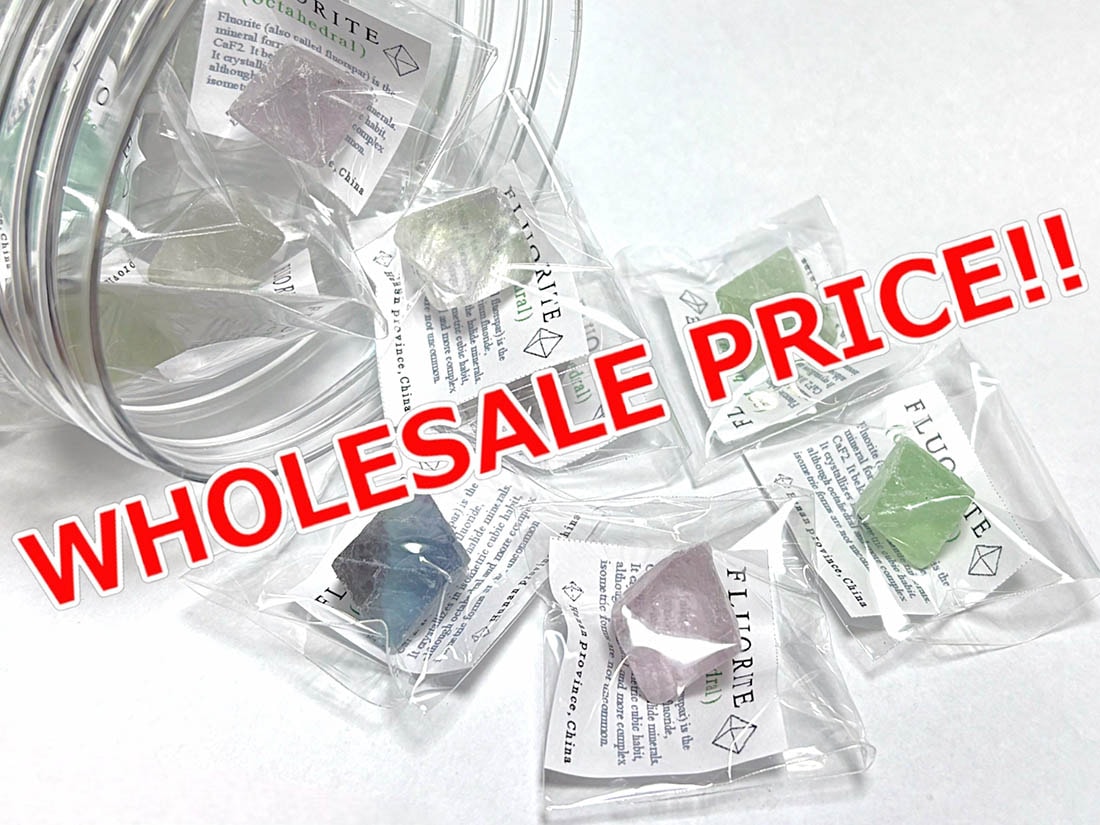 フローライト八面体 40個セット ボトル入りアソート / Fluorite