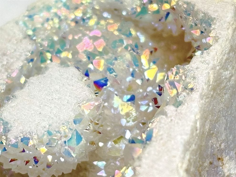 モロッコ産 オーラクォーツ ジオード/ Aura Quartz Geode